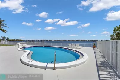 301  Croton Ave, Unit #302, Lantana, FL 33462 - Photo 29