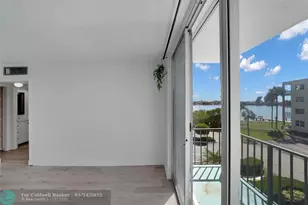 301 Croton Ave, Lantana, FL 33462 - Photo 3