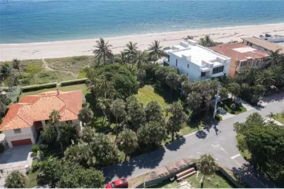 2100  Bay Dr, Pompano Beach, FL 33062 - Photo 11