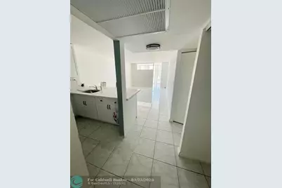 2000  Atlantic Shores Blvd, Unit #306, Hallandale Beach, FL 33009 - Photo 9