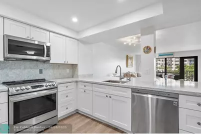 5000 N Ocean Blvd, Unit #306, Lauderdale by the Sea, FL 33308 - Photo 9