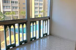 421 NE 14th Ave, Hallandale Beach, FL 33009 - Photo 23