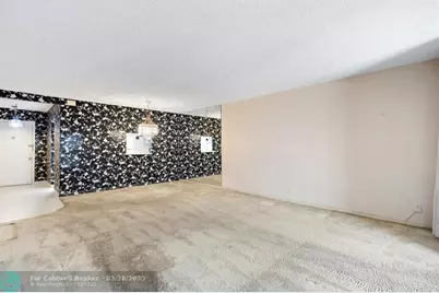 421 NE 14th Ave, Unit #302, Hallandale Beach, FL 33009 - Photo 7