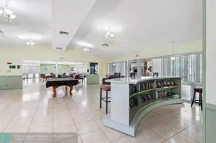 421 NE 14th Ave, Hallandale Beach, FL 33009 - Photo 33