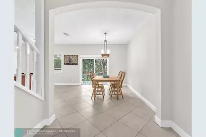 4776  Lago Vista Dr, Coconut Creek, FL 33073 - Photo 9