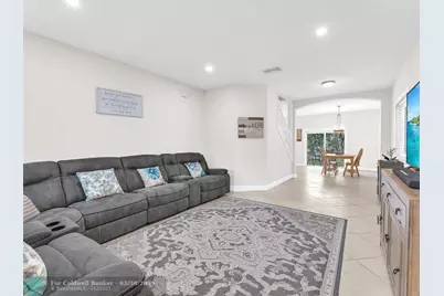 4776  Lago Vista Dr, Coconut Creek, FL 33073 - Photo 7