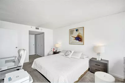 7601 E Treasure Dr, Unit #617, North Bay Village, FL 33141 - Photo 15