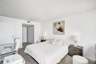 7601 E Treasure Dr, North Bay Village, FL 33141 - Photo 15