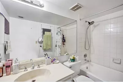7601 E Treasure Dr, Unit #617, North Bay Village, FL 33141 - Photo 11