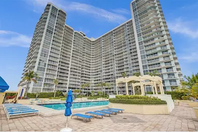 7601 E Treasure Dr, Unit #617, North Bay Village, FL 33141 - Photo 43