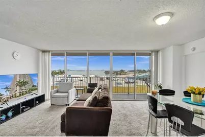 7601 E Treasure Dr, Unit #617, North Bay Village, FL 33141 - Photo 21