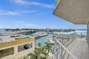 7601 E Treasure Dr, North Bay Village, FL 33141 - Photo 33