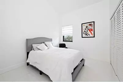 216  Poinciana Dr, Unit #216, Sunny Isles Beach, FL 33160 - Photo 27