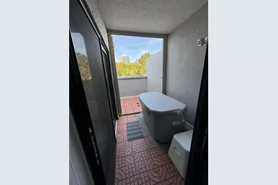 216  Poinciana Dr, Unit #216, Sunny Isles Beach, FL 33160 - Photo 63