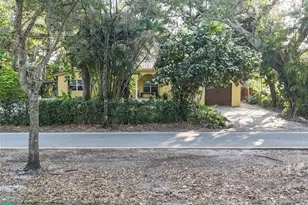 11410 Griffing Bl, Biscayne Park, FL 33161 - Photo 39