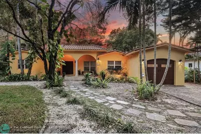 11410  Griffing Bl, Biscayne Park, FL 33161 - Photo 5