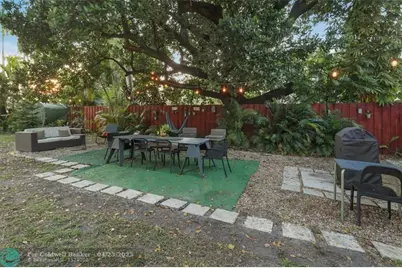 11410  Griffing Bl, Biscayne Park, FL 33161 - Photo 27