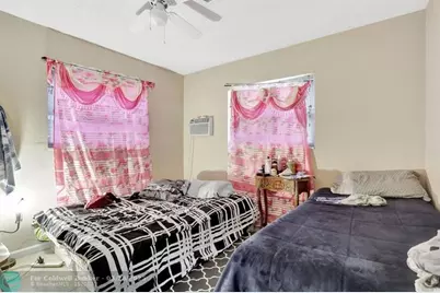 400 SW 14th Pl, Deerfield Beach, FL 33441 - Photo 13