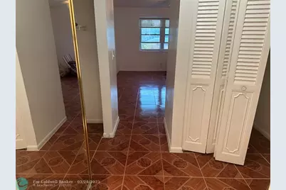 3090 NW 46th Ave, Unit #212C, Fort Lauderdale, FL 33313 - Photo 9