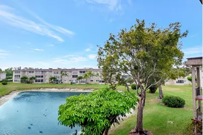 715  Lori Dr, Unit #315, Palm Springs, FL 33461 - Photo 5