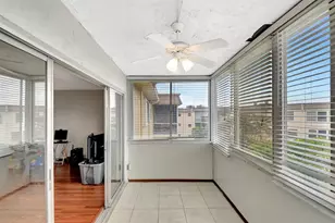 715 Lori Dr, Palm Springs, FL 33461 - Photo 9