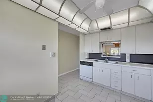 2901 Victoria Cir, Coconut Creek, FL 33066 - Photo 15