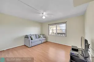 2901 Victoria Cir, Coconut Creek, FL 33066 - Photo 21