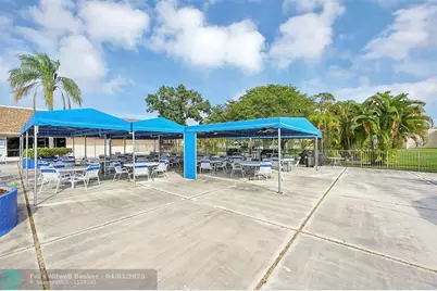 9841  Sunrise Lakes Blvd, Unit #105, Sunrise, FL 33322 - Photo 43