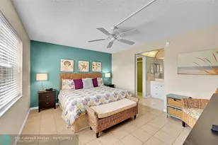 9841 Sunrise Lakes Blvd, Sunrise, FL 33322 - Photo 9