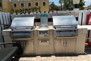 2555 NE 11th St, Fort Lauderdale, FL 33304 - Photo 11