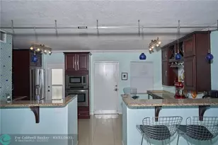 2555 NE 11th St, Fort Lauderdale, FL 33304 - Photo 3