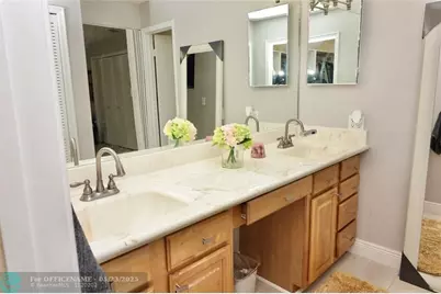 6307  Silk Oak Cir, Tamarac, FL 33319 - Photo 53