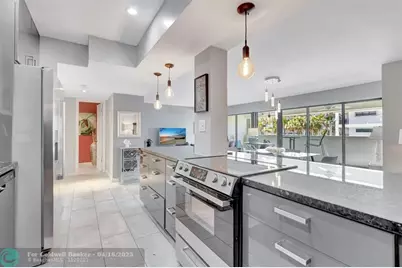 330 SE 20 Ave, Unit #205, Deerfield Beach, FL 33441 - Photo 21