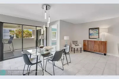 330 SE 20 Ave, Unit #205, Deerfield Beach, FL 33441 - Photo 17