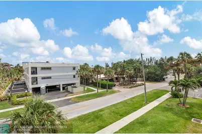 330 SE 20 Ave, Unit #205, Deerfield Beach, FL 33441 - Photo 29