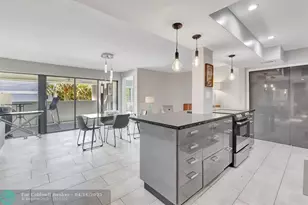 330 SE 20th Ave, Deerfield Beach, FL 33441 - Photo 9