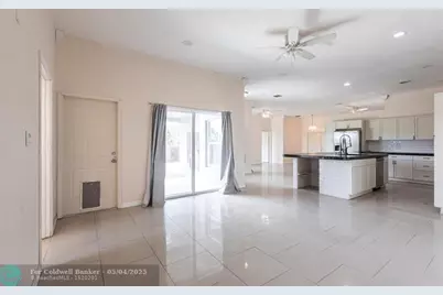 906 E 10th St, Lehigh Acres, FL 33972 - Photo 15