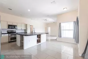 906 East 10th Street, Lehigh Acres, FL 33972 - Photo 11