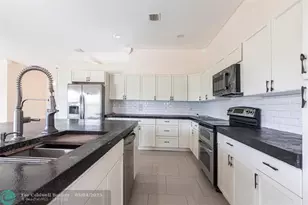 906 East 10th Street, Lehigh Acres, FL 33972 - Photo 13