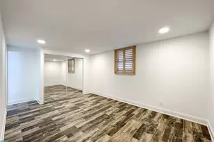 20329 W Country Club Dr, Miami, FL 33180 - Photo 21