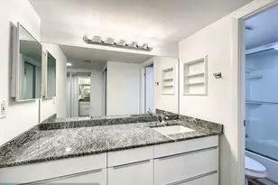 20329 W Country Club Dr, Miami, FL 33180 - Photo 25