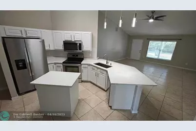 585 NW Floresta Drive, Port Saint Lucie, FL 34983 - Photo 5