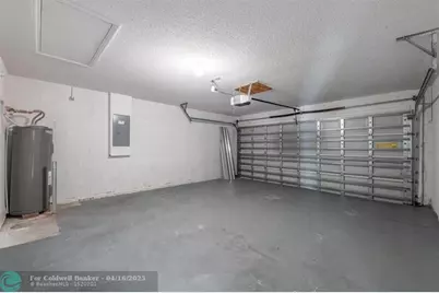 585 NW Floresta Drive, Port Saint Lucie, FL 34983 - Photo 15