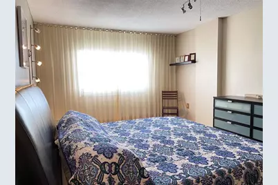 400  Kings Point Dr, Unit #1423, Sunny Isles Beach, FL 33160 - Photo 13