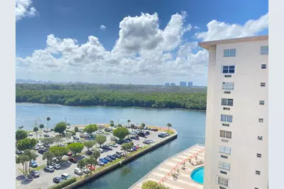 400  Kings Point Dr, Unit #1423, Sunny Isles Beach, FL 33160 - Photo 3