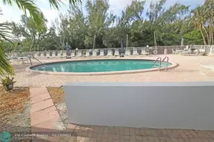 2860 NE 14th St, Pompano Beach, FL 33062 - Photo 3