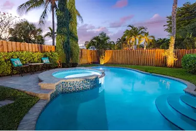 1924 NE 18th St, Fort Lauderdale, FL 33305 - Photo 1