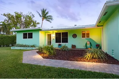 1924 NE 18th St, Fort Lauderdale, FL 33305 - Photo 9