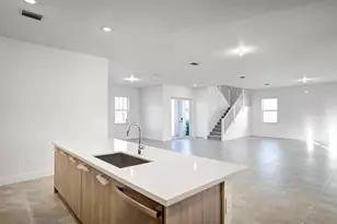 12328 SW 43 St, Davie, FL 33330 - Photo 29