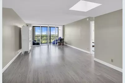 16300  Golf Club Rd, Unit #719, Weston, FL 33326 - Photo 11